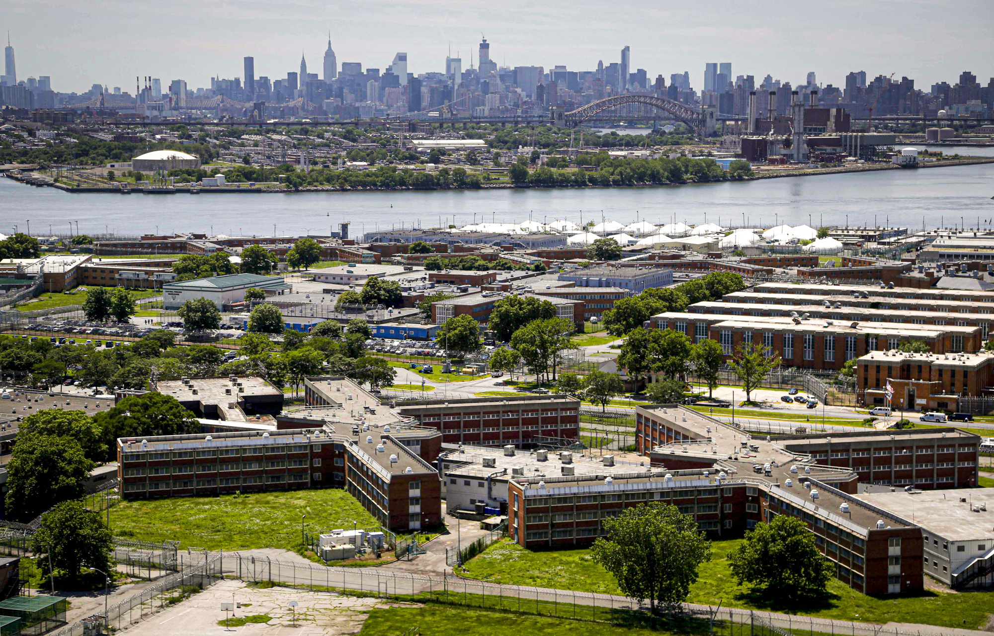 PHOTO: In this Dec. 2, 2014 file photo the Rikers Island jail complex is seen.