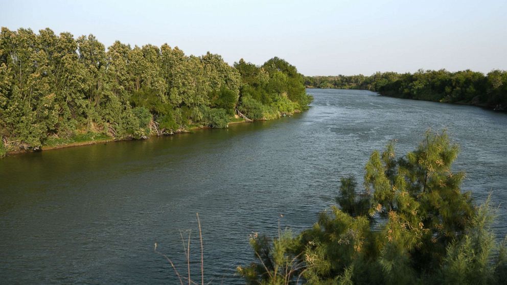 6 Month Old Girl In Critical Condition After She And Her Father Illegally Crossed Southern Border Federal Official Abc News