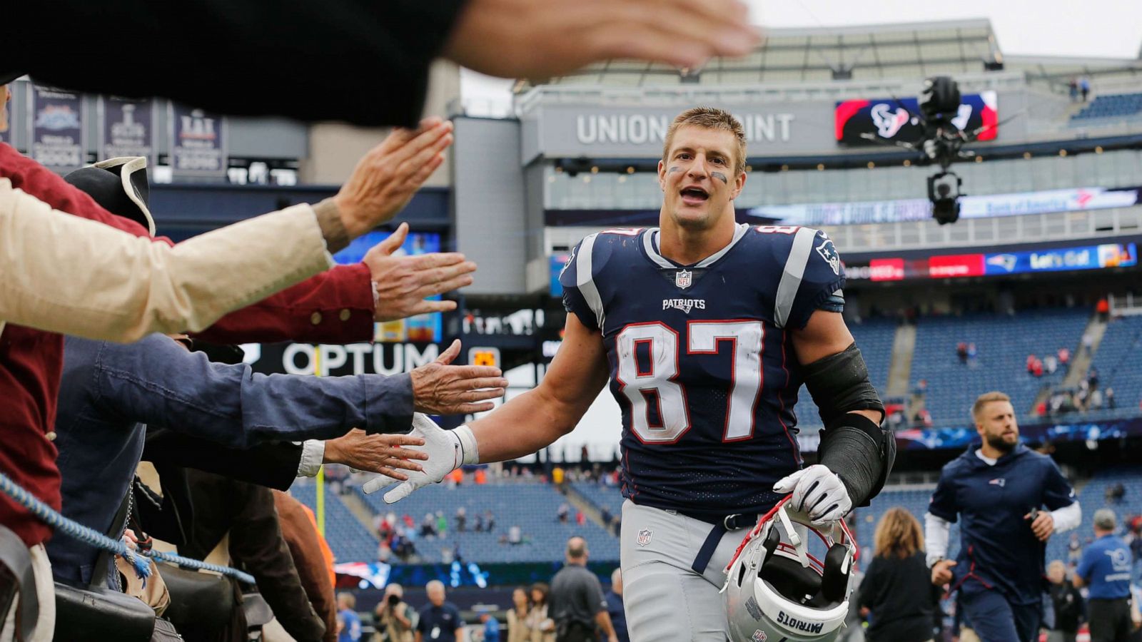 Rob Gronkowski announces second retirement from football