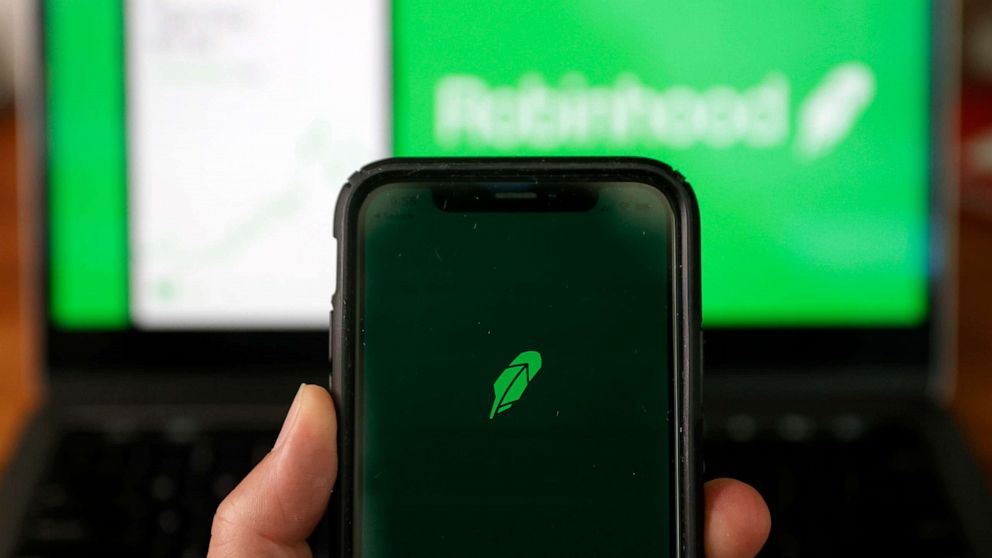 PHOTO: In this photo illustration, the Robinhood logo is displayed on an iPhone on Dec. 17, 2020 in San Anselmo, Calif.