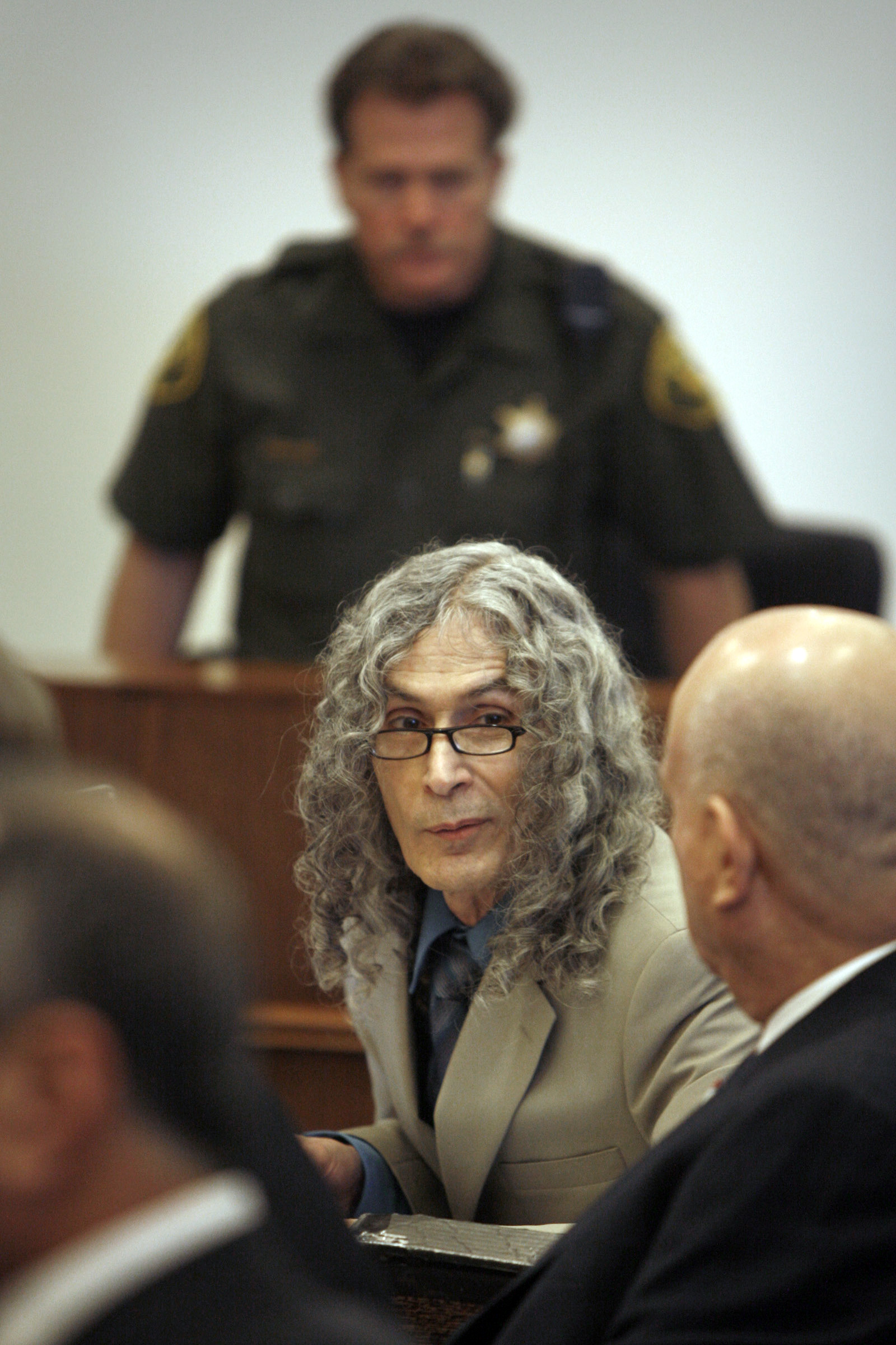 PHOTO: Accused serial killer Rodney Alcala appears for a court proceeding in Orange County Superior Court in Santa Ana, Calif., Jan. 11, 2010.