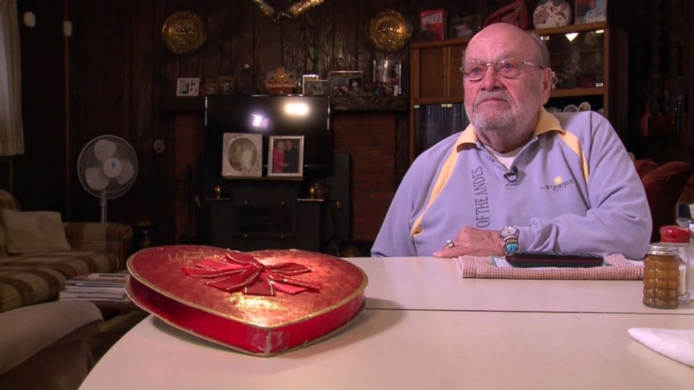 PHOTO: Ron Kramer has been refilling the same candy box with dark chocolates for his wife, Donna, since 1979. 