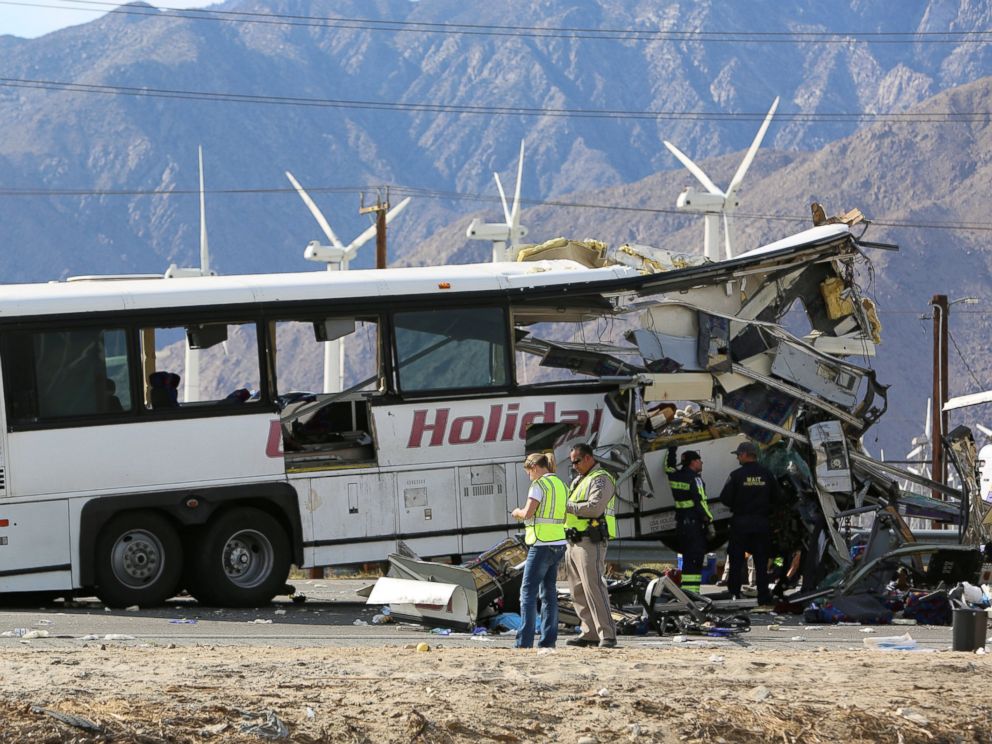 PHOTO: Investigators at the scene of a mass casualty bus crash on the westbound Interstate 10 freeway near Palm Springs, California, Oct. 23, 2016.