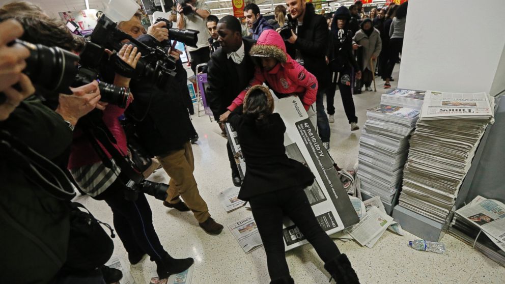 The Craziest Moments From Black Friday Shopping Abc News