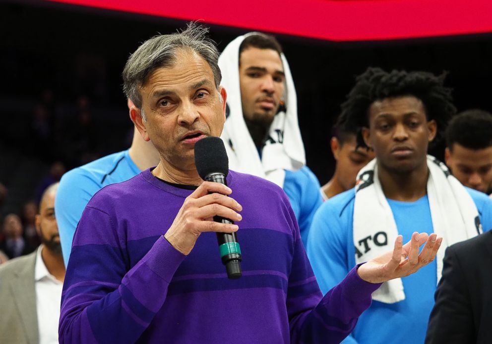 PHOTO: Sacramento Kings majority owner Vivek Ranadive addresses the fans after the game at Golden 1 Center in Sacramento, Calif., March 22, 2018.