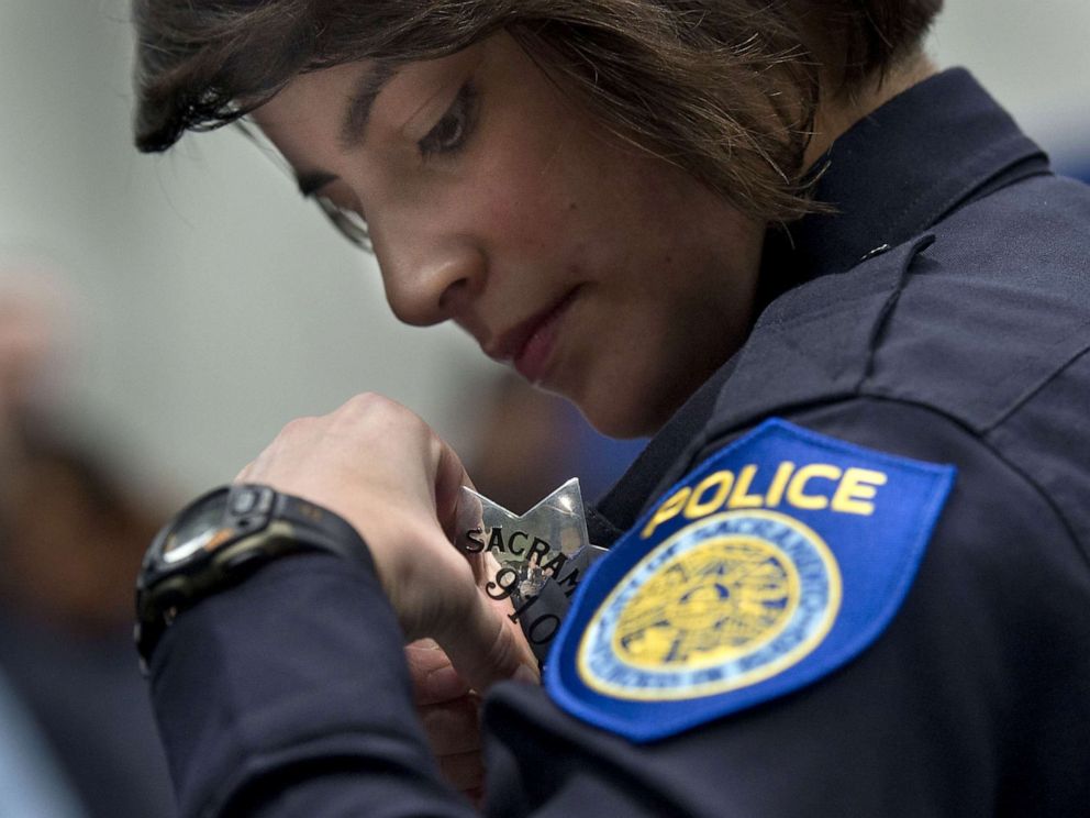 PHOTO: Sacramento Police Department graduation ceremony at the Convention Center in Sacramento, Calif., Dec. 19, 2013.