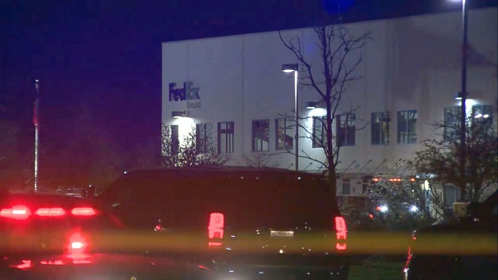 PHOTO: Emergency crews and FBI agents were at this FedEx distribution facility in Schertz, Texas, near San Antonio this morning, trying to determine if a device that exploded is connected to a string of bombings in Austin, March 20, 2018. 
