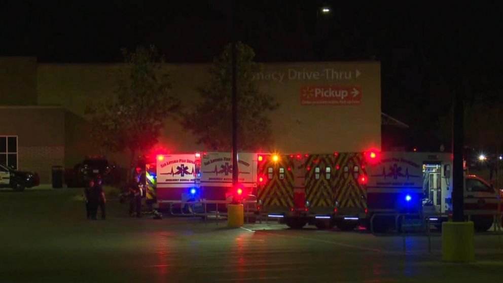 PHOTO: 8 people were found dead, 30 injured in semitrailer in a Walmart parking lot in San Antonio in apparent human-trafficking case.