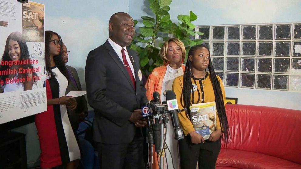 PHOTO: Press conference from Ben Crump, national civil rights attorney representing Kamilah Campbell.