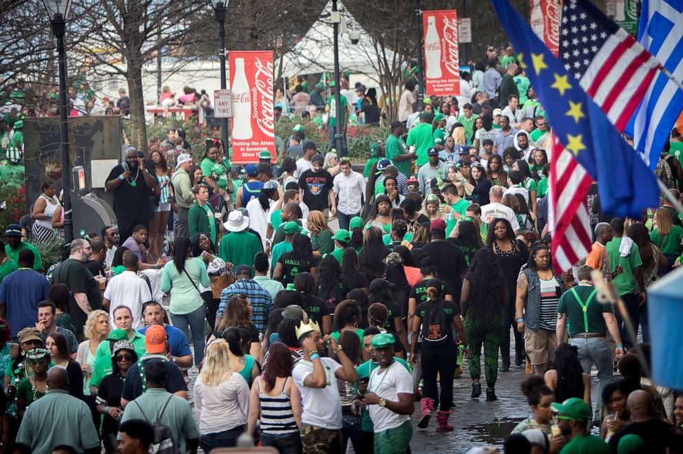 PHOTO: Thousands of visitors pack the historic riverfront to kick off the four-day celebration of St. Patrick's Day, March 14, 2015, in Savannah, Ga.