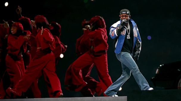 Kendrick Lamar plays hit songs at Super Bowl LIX halftime show | GMA