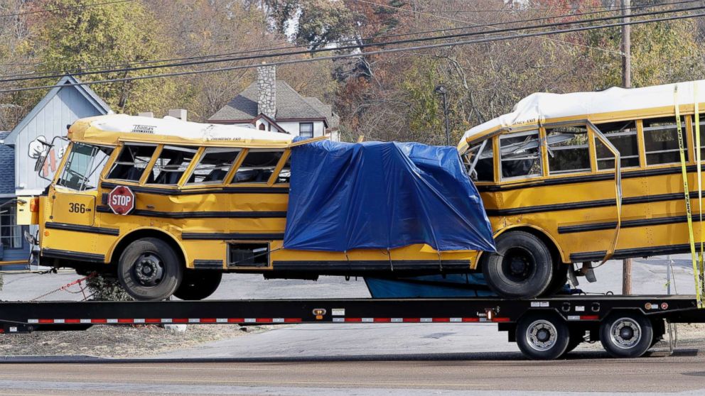 Driver seen on video with cellphone before deadly 2016 bus crash
