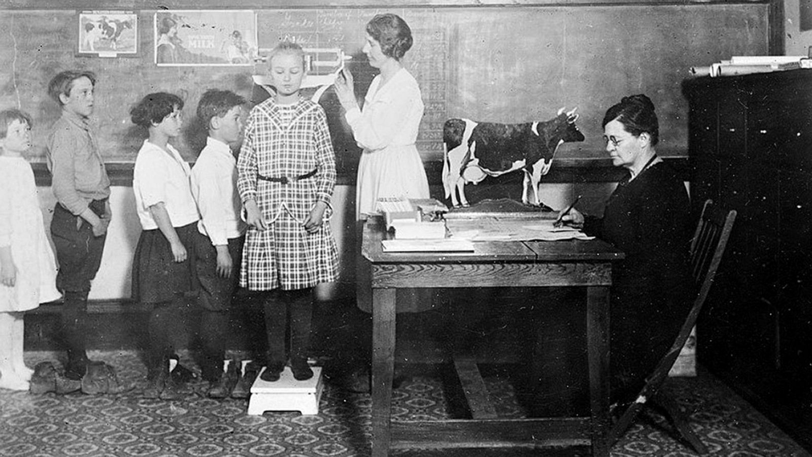 3 cities kept schools open during the 1918 pandemic. Experts say ...