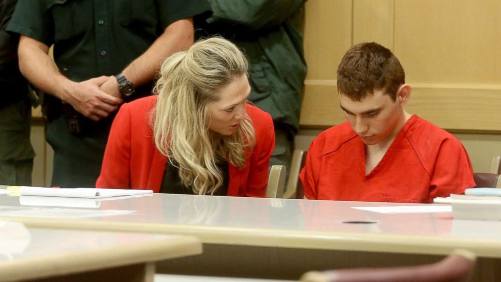 Parkland shooting suspect seen 'smiling and giggling' in jail, records ...