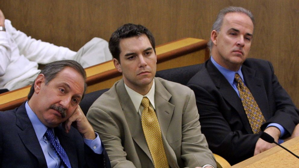 PHOTO:Scott Peterson and defense attorney Mark Geragos, left, listen during prosecution rebuttal to the defense closing arguments in Peterson's capital murder trial November 3, 2004 in Redwood City, Calif.