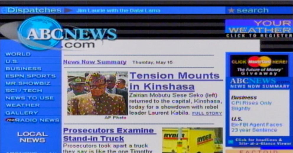 PHOTO: News content is displayed on screen on the inaugural day of the ABCNews.com site, May 15, 1997.