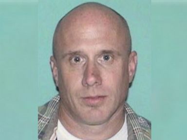 Man wanted in connection with 5 murders in 2 states