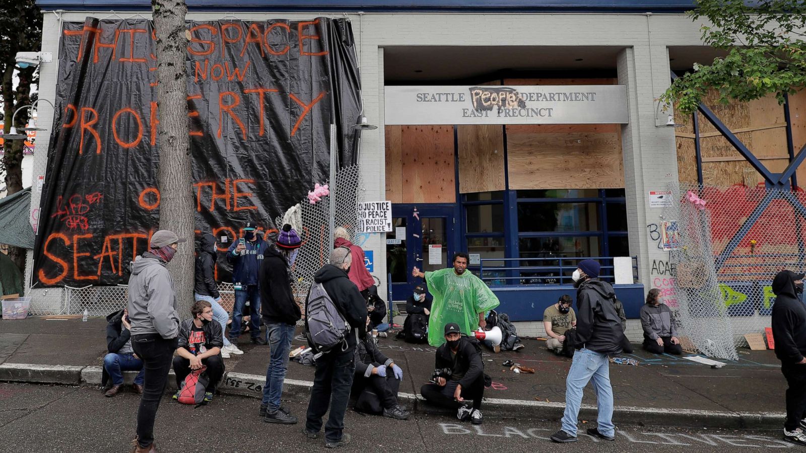 Inside Seattle's autonomous zone where residents are trying to 'enact  change' 'in a new way' - ABC News