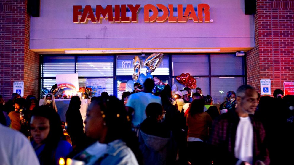 PHOTO: People gather to commemorate the life of Calvin Munerlyn during a vigil, in Flint, Mich. May 3, 2020. Munerlyn was a security guard at Family Dollar, who refused to let a woman the store without a mask.