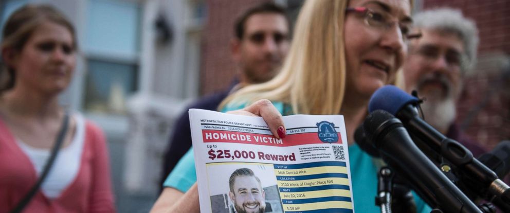PHOTO: Mary Rich, the mother of slain DNC staffer Seth Rich, gives a press conference in Bloomingdale, Washington D.C., on Aug. 1, 2016. 