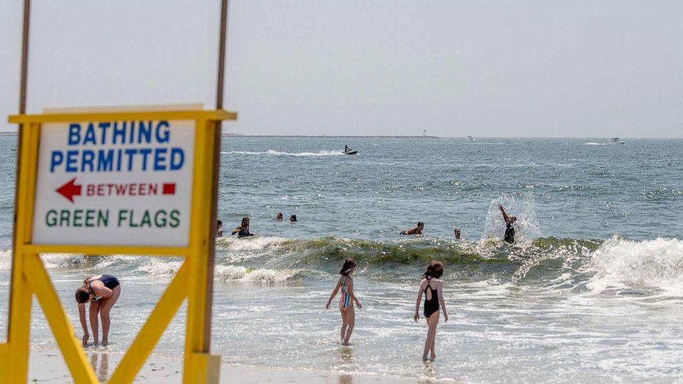 Lyall Bay teen lifeguard breaks national record