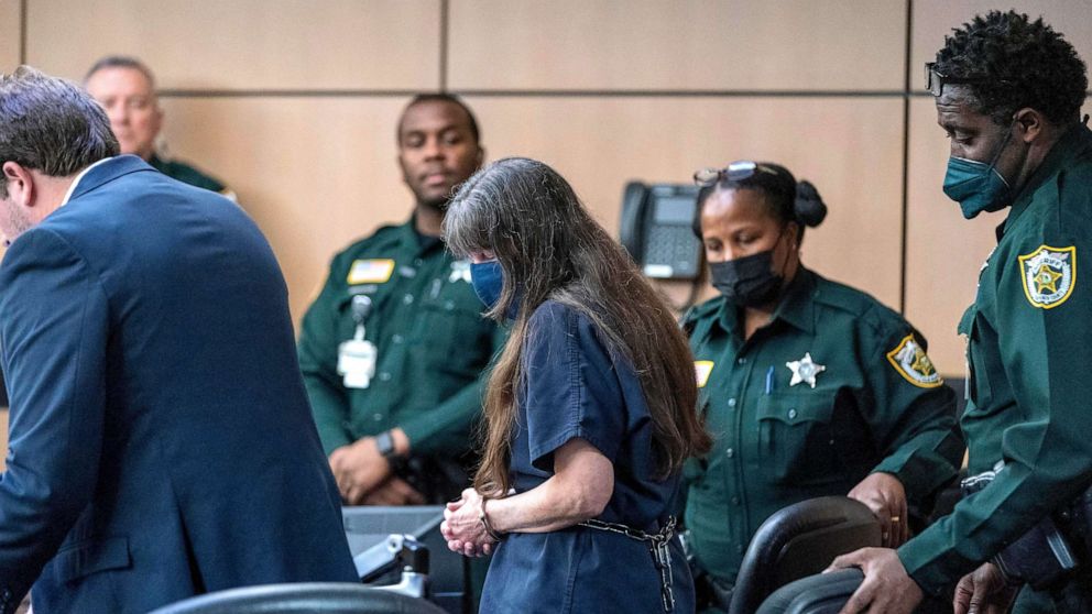 PHOTO: Sheila Keen Warren enters court before pleading guilty to the 1990 Wellington "clown" murder of Marlene Warren, April 25, 2023, in West Palm Beach, Florida.