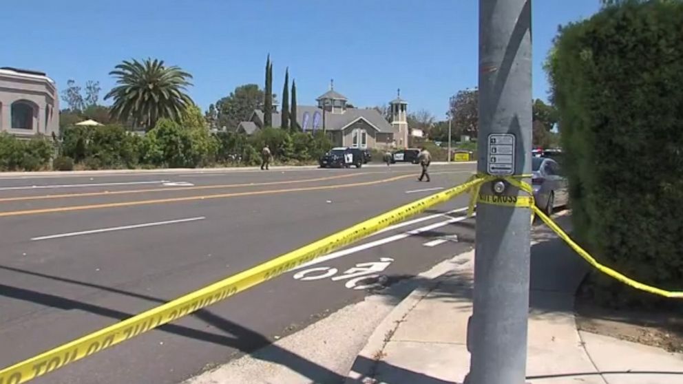 PHOTO: Police are at the scene of a shooting at Chabad of Poway synagogue in Poway, Calif., April 27, 2019.