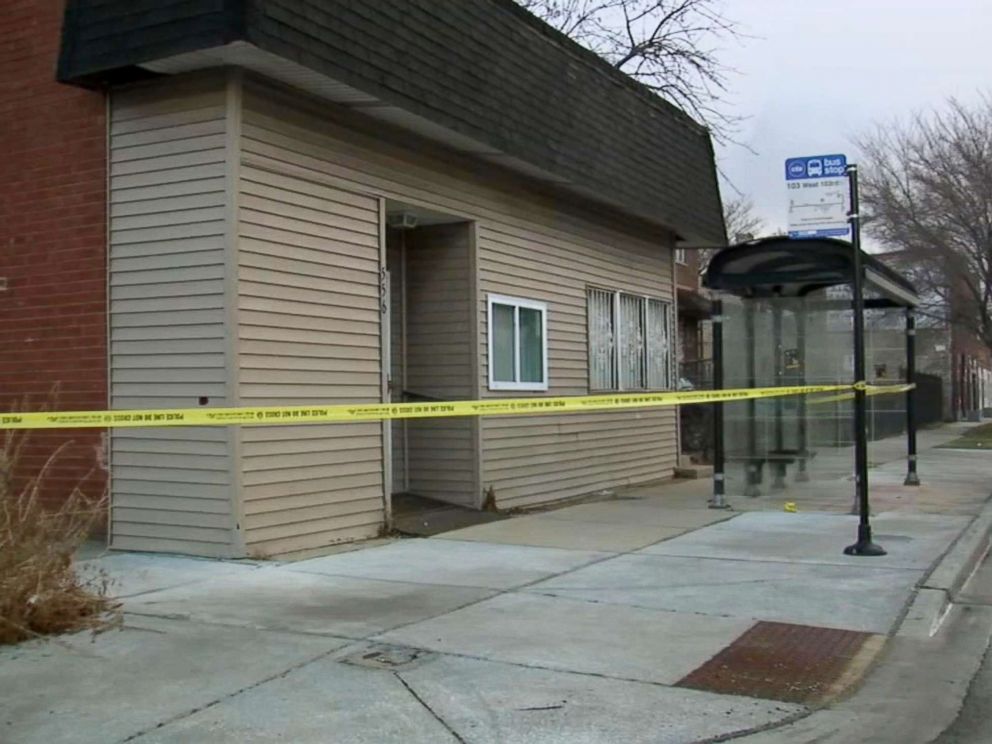 PHOTO: A 25-year-old woman, who has a concealed weapons permit, shot and killed a man who allegedly attempted to rob her at gunpoint at a bus stop in Chicago on Jan. 8, 2019.