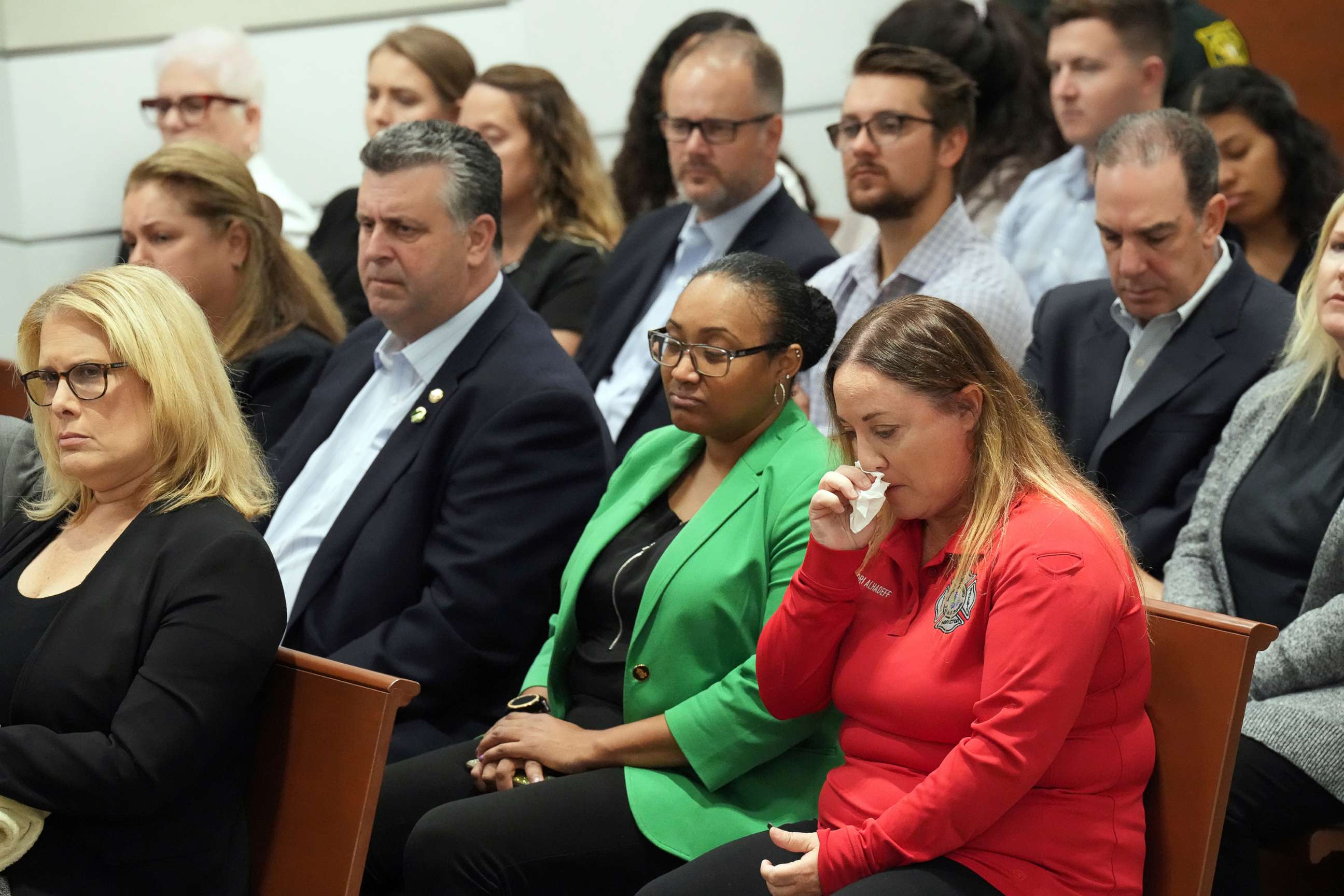 PHOTO: Lori Alhadeff cries as Assistant State Attorney Mike Satz details the killings in his closing arguments in the penalty phase of Nikolas Cruz at the Broward County Courthouse in Fort Lauderdale, Fla., Oct. 11, 2022.