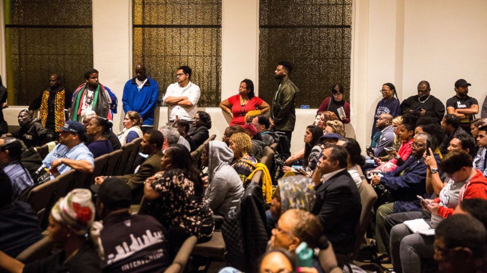 PHOTO: A large crowd fills the room for an emergency town hall meeting to discuss a shooting that led to the death of a 16 year old boy, at the New Congregational Missionary Baptist Church on Feb. 07, 2018, in Los Angeles.