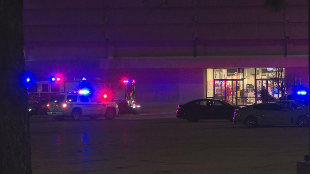 Search For Suspects Continues In Christmas Eve Colorado Mall Shooting ...