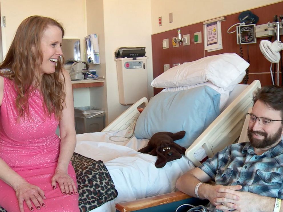PHOTO: Emergency center trauma nurse Jodi Kubis loves singing to her patients dressed as a princess.