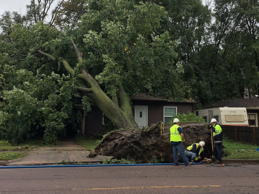PHOTO: Crews work on repairing a gas leak at Western Ave. and 33rd St. after a late night Tuesday storm in Sioux Falls, Sept. 11, 2019.

