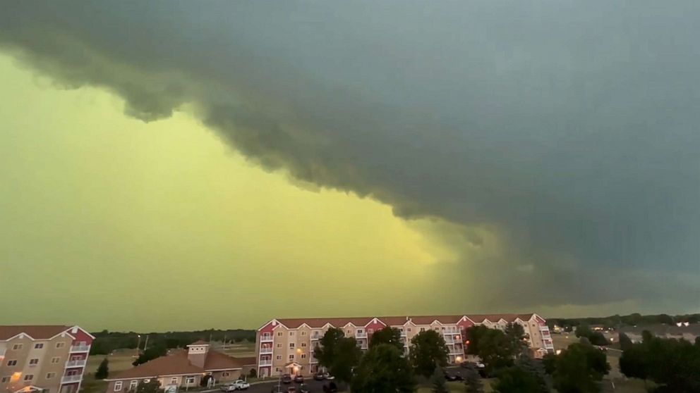 PHOTO: Skies above Sioux Falls, S.D, were tinged green as thunderstorms moved through on July 5, 2022. 