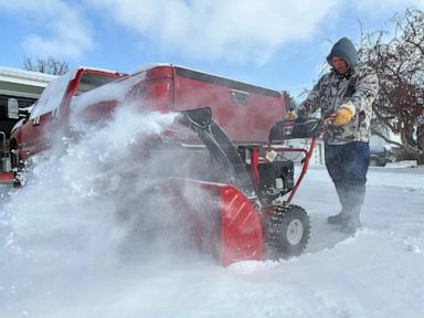 Rain and snow move east, ahead of weekend arctic blast