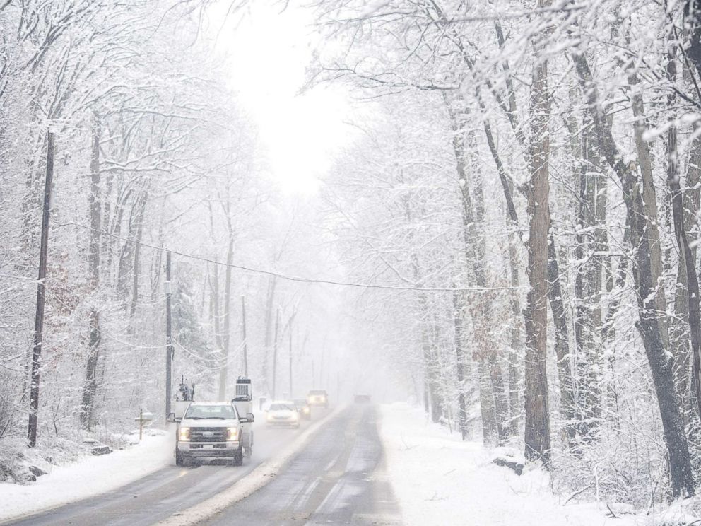 PHOTO: Wet snow continues to fall on March 7, 2018 in Perkasie, Pennsylvania.