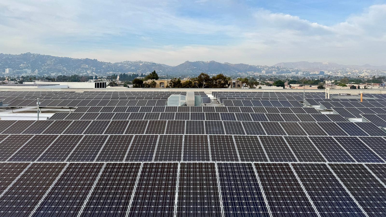 abcnews.com - Julia Jacobo - Solar generates more energy than coal in US for 1st time: Report