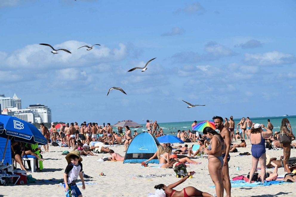 PHOTO: Beachgoers flock to South Beach, Miami, March 13, 2021, during Spring Break.