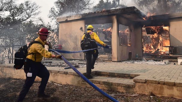 Woolsey Fire more than doubles in size in 24 hours; 2 dead in Southern California