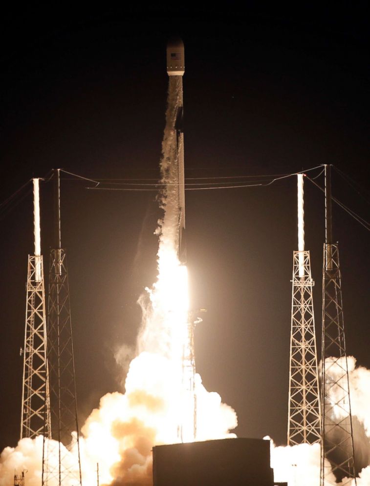 PHOTO: A Falcon 9 SpaceX rocket lifts off from the Cape Canaveral Air Force Station Complex 40 launch pad in Cape Canaveral, Fla., Aug. 7, 2018.