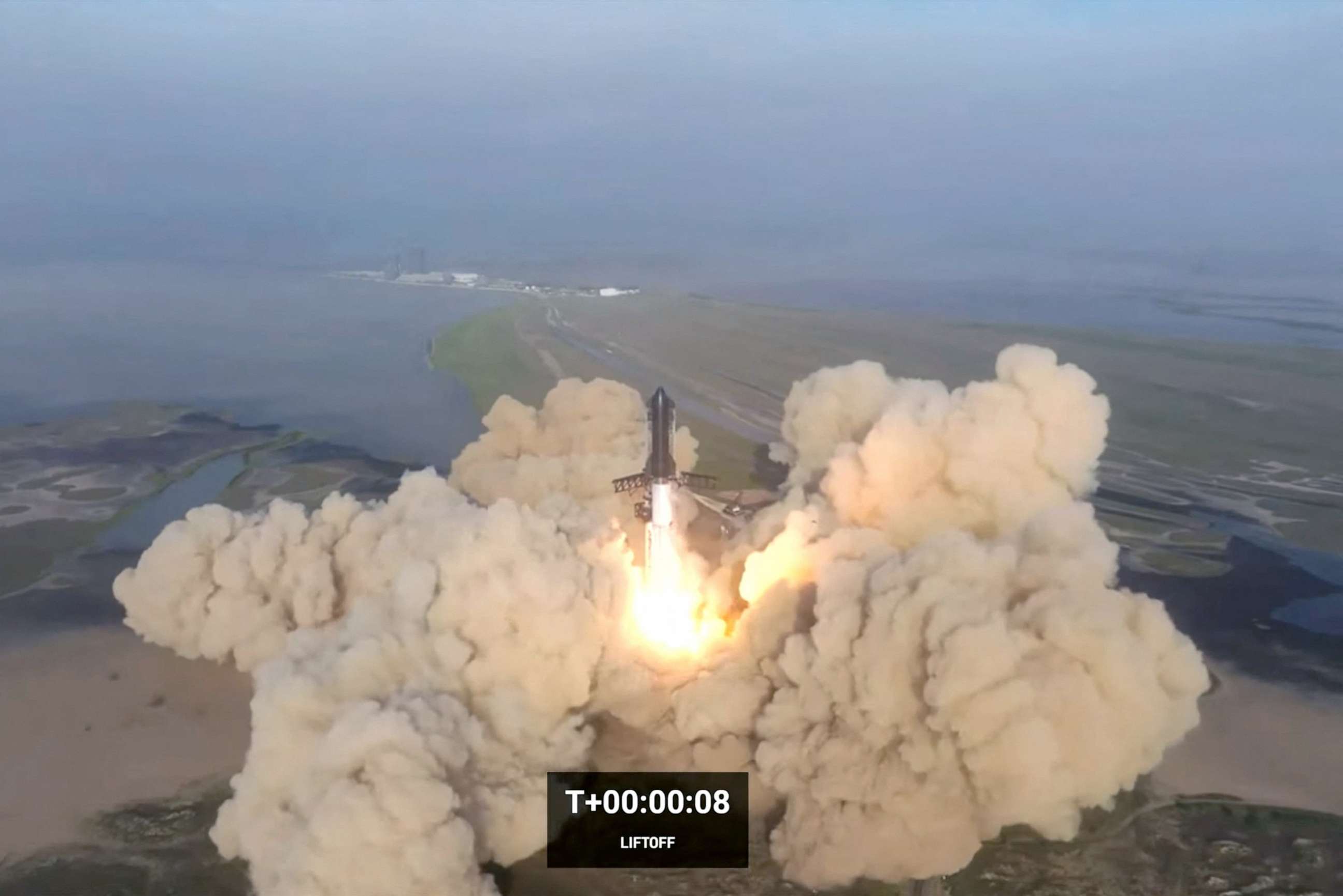 PHOTO: SpaceX's next-generation Starship spacecraft atop its powerful Super Heavy rocket lifts off from the company's Boca Chica launchpad on a brief test flight near Brownsville, Texas, April 20, 2023, in a still image from video.