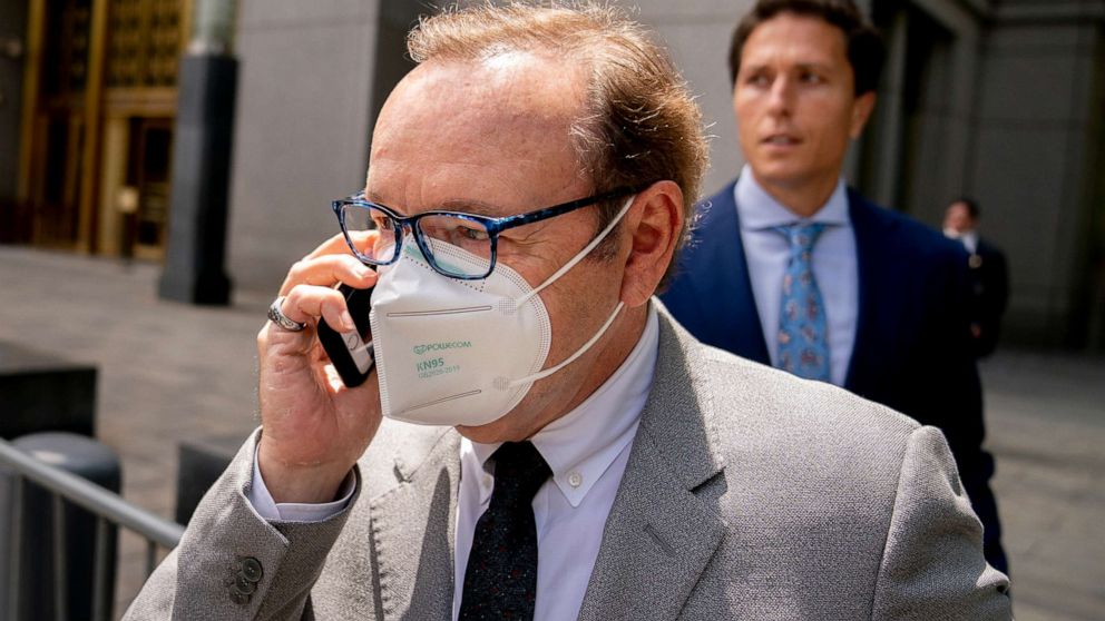 PHOTO: Actor Kevin Spacey leaves court after testifying in a civil lawsuit, Thursday, May 26, 2022, in New York.