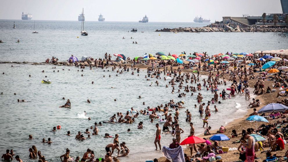 PHOTO: Beachgoers at Barceloneta beach in Barcelona, Spain, Aug. 15, 2021. 