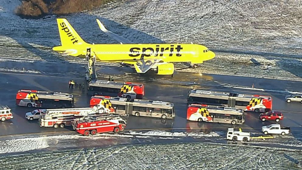 Spirit Airlines Plane Slides Off Taxiway Abc11 Raleigh Durham
