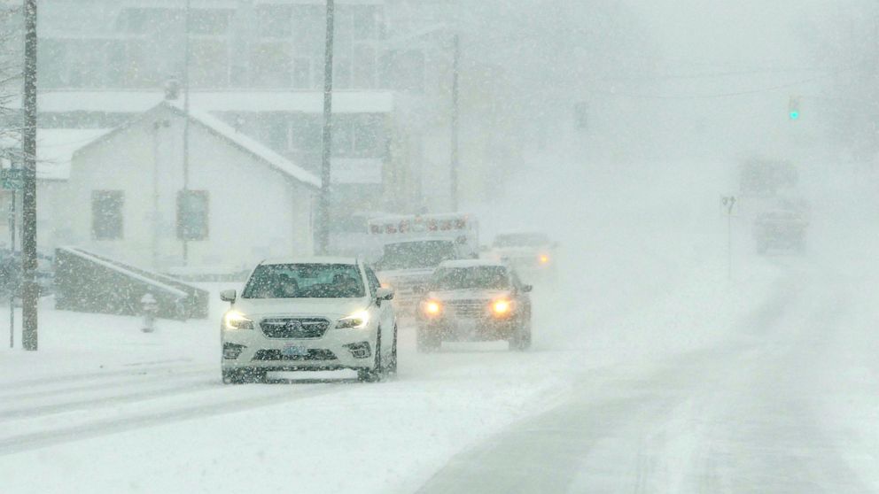 2 winter storms on the move from West Coast to East Coast: Latest forecast