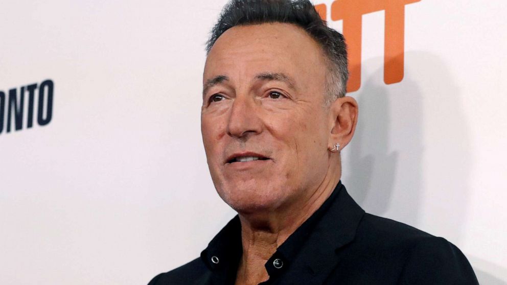 Bruce springsteen pleads guilty to consuming alcohol in closed area