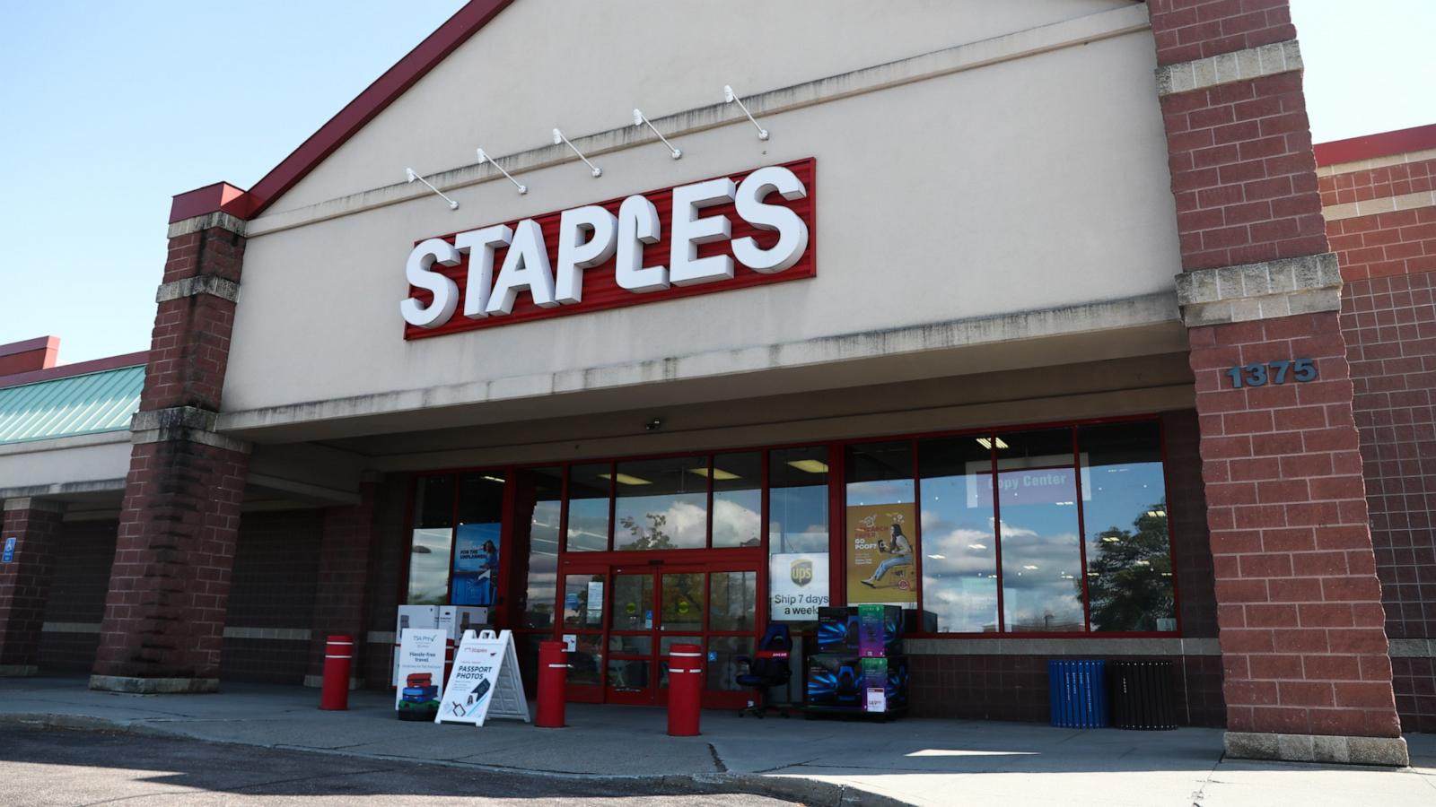 Cyberattack caused 'temporary disruption' to Staples online ordering - ABC  News