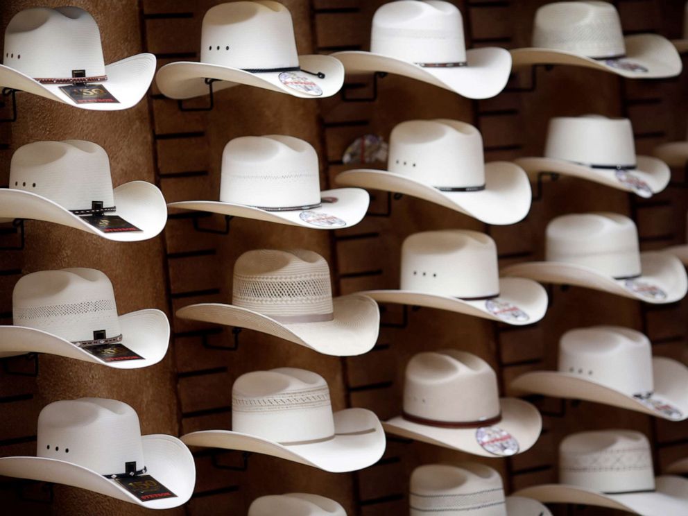 what does a stetson hat look like