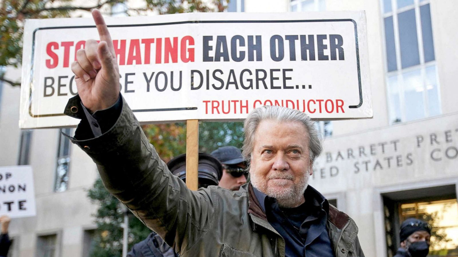 Steve Bannon sentencing updates: Prosecutor says Bannon ‘not above the law’ Steve Bannon sentencing updates: Prosecutor says Bannon ‘not above the law’
