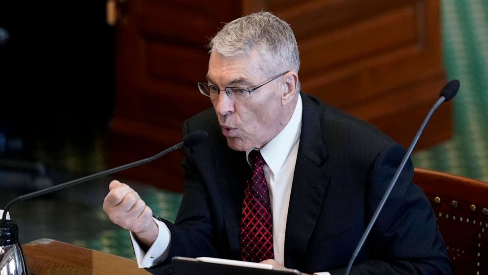 Photo: Texas Department of Public Safety Director Steve McCullough testifies during a Texas Senate hearing at the State Capitol in Austin, Texas, June 21, 2022.